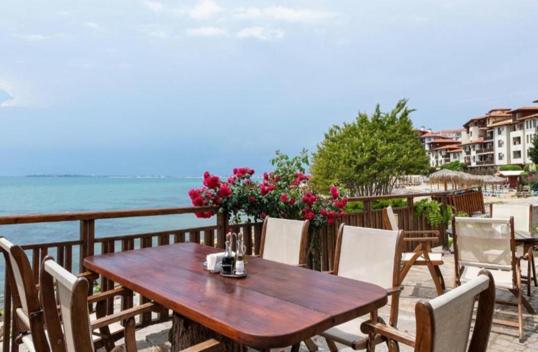 Апартамент Ния, Райска Градина / Garden Of Eden Sveti Vlas Buitenkant foto