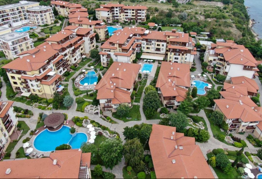 Апартамент Ния, Райска Градина / Garden Of Eden Sveti Vlas Buitenkant foto