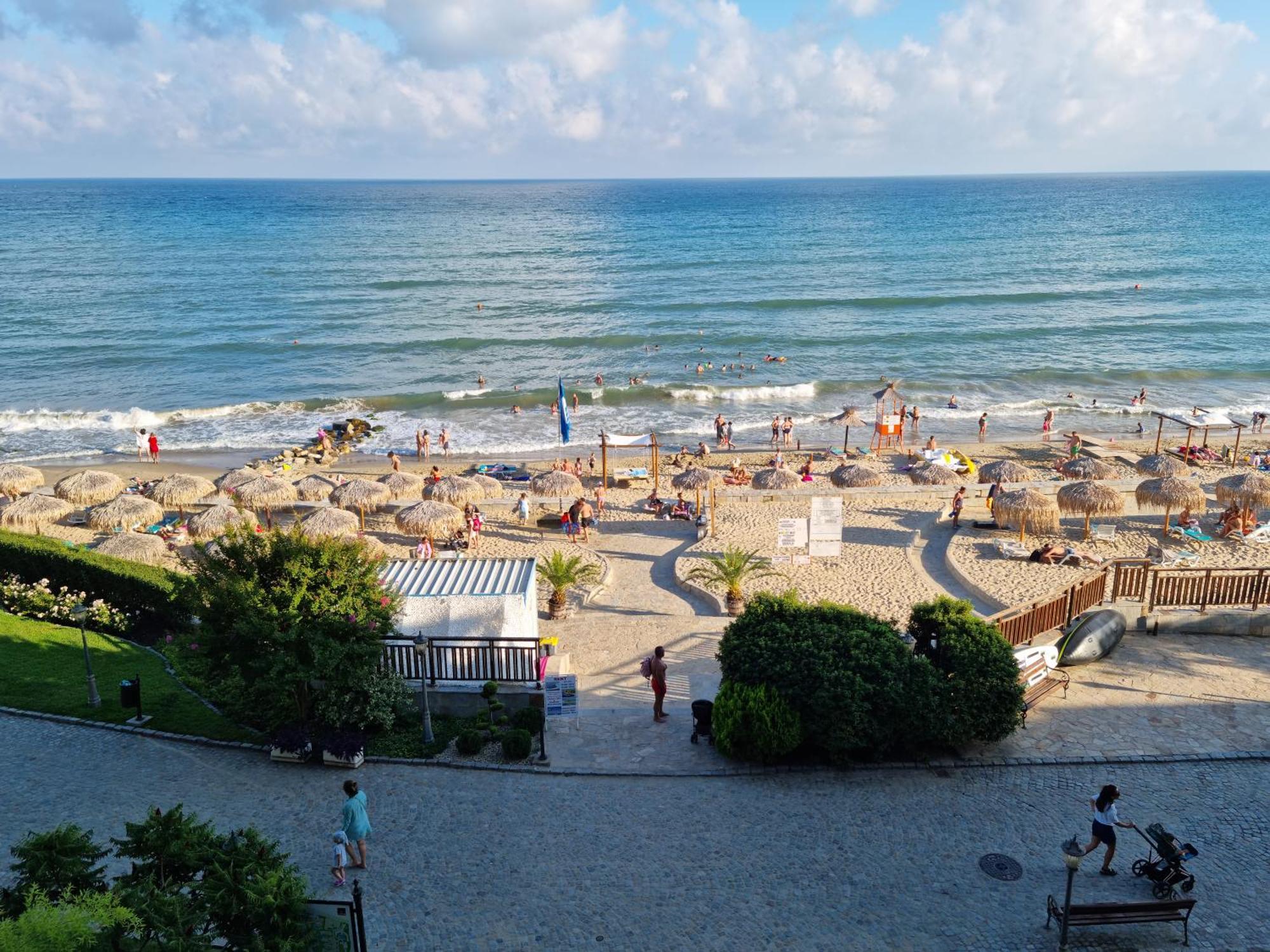 Апартамент Ния, Райска Градина / Garden Of Eden Sveti Vlas Buitenkant foto